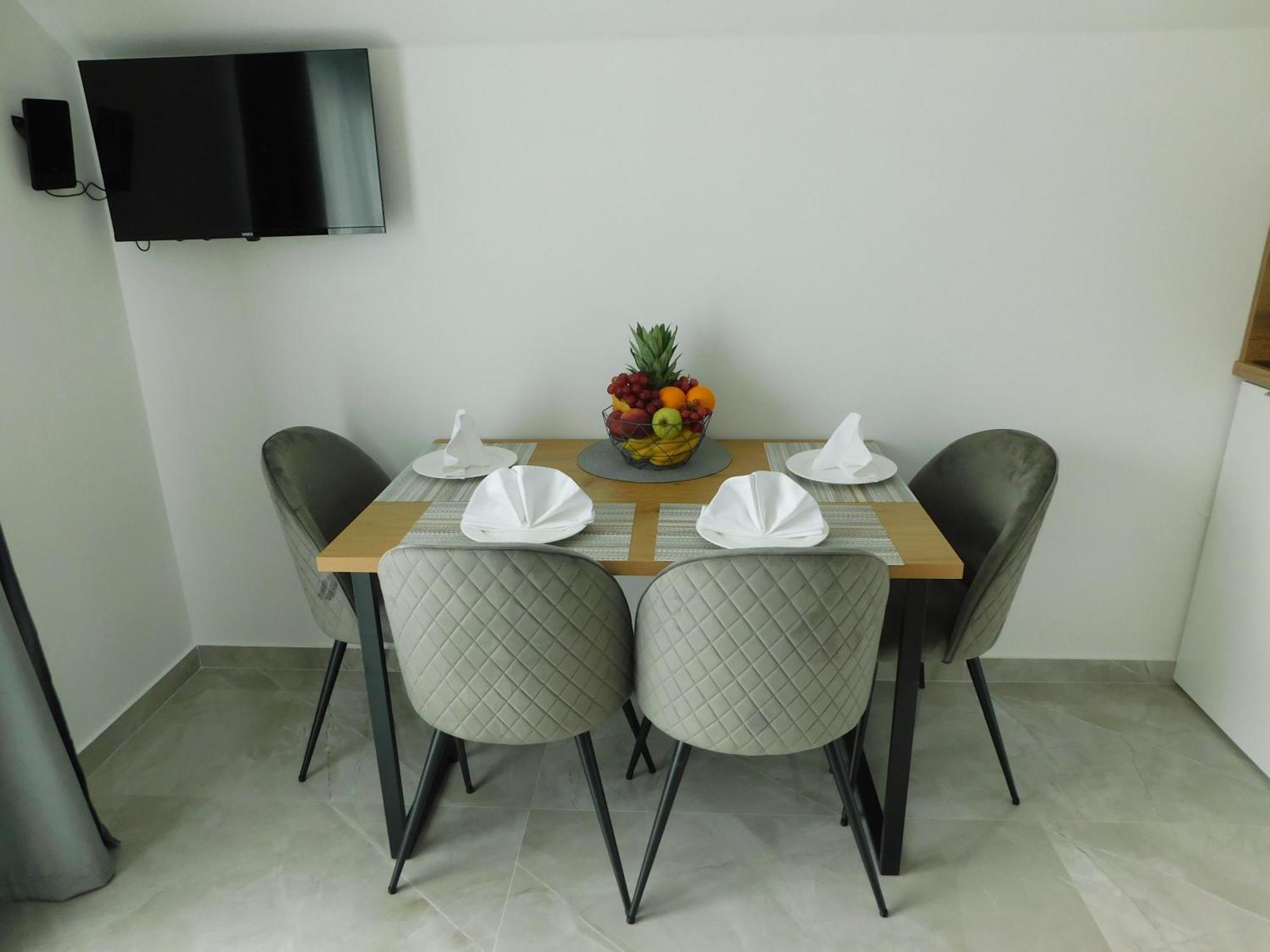 Apartman Nativis Otočac Εξωτερικό φωτογραφία