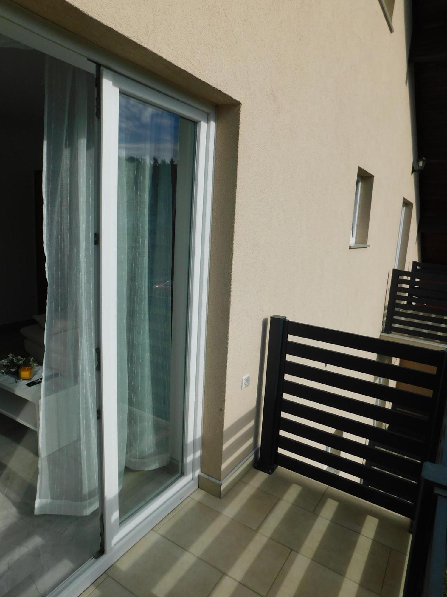 Apartman Nativis Otočac Εξωτερικό φωτογραφία