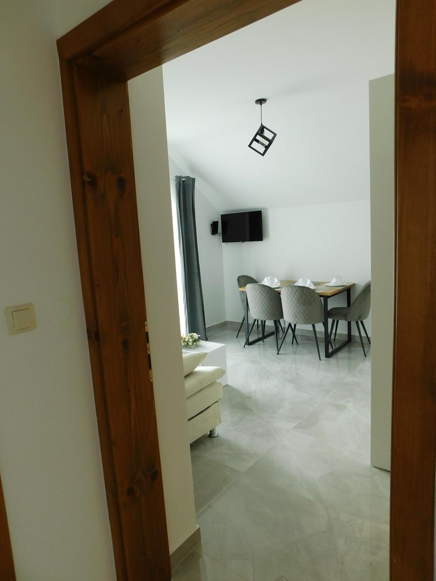 Apartman Nativis Otočac Εξωτερικό φωτογραφία