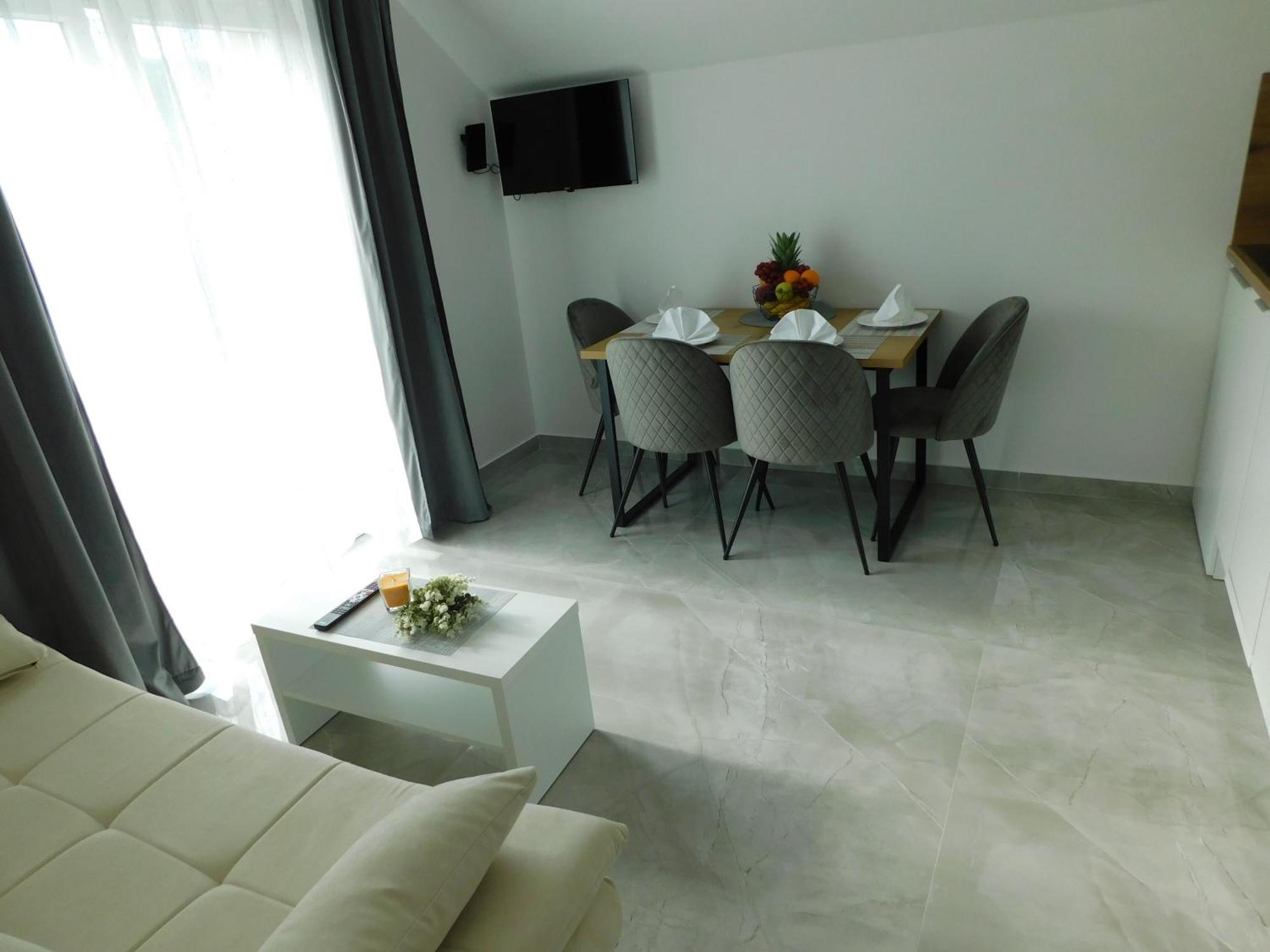 Apartman Nativis Otočac Εξωτερικό φωτογραφία