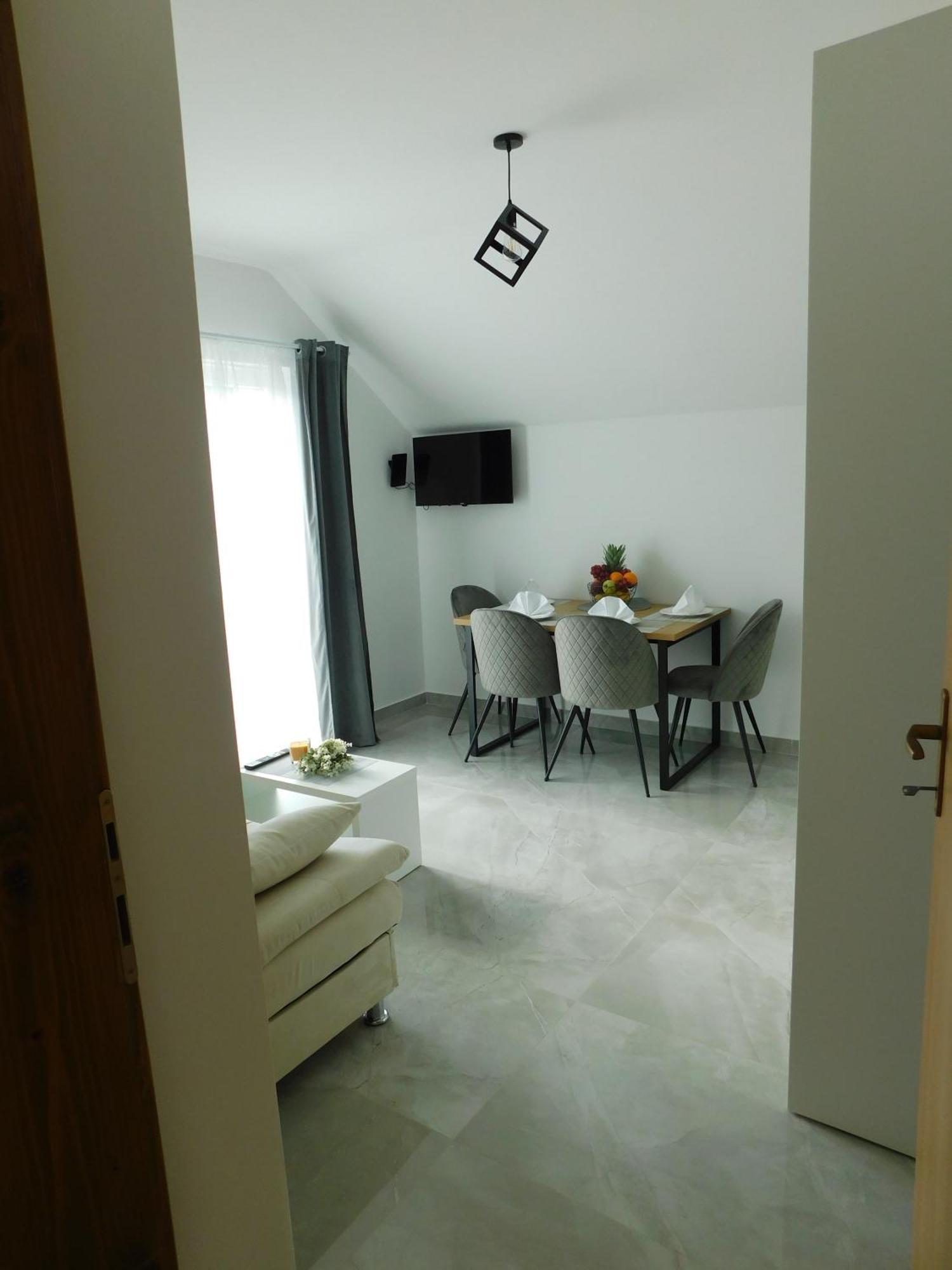 Apartman Nativis Otočac Εξωτερικό φωτογραφία