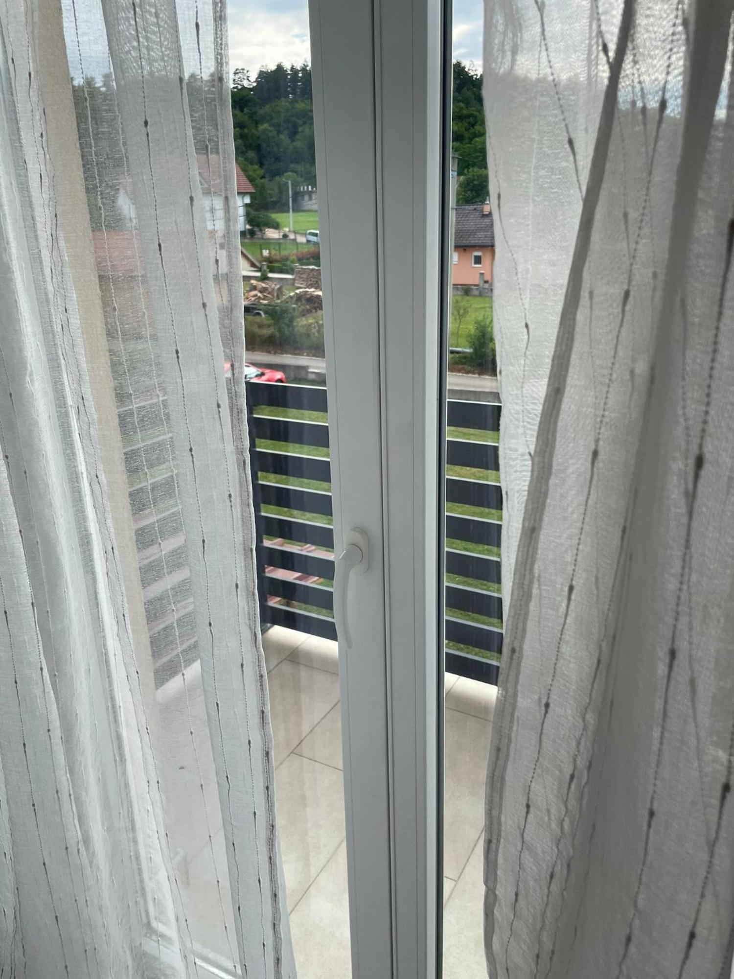 Apartman Nativis Otočac Εξωτερικό φωτογραφία